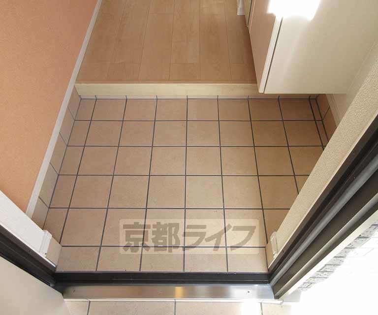 玄関　広々玄関です