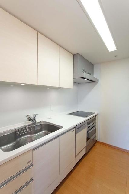 キッチン　※写真は同タイプ住戸です。