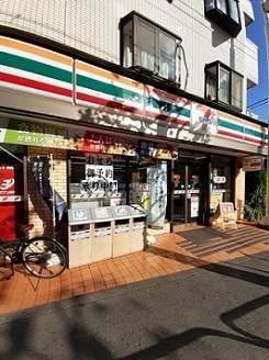 コンビニ　セブンイレブン北区神谷３丁目店（コンビニ）まで292m
