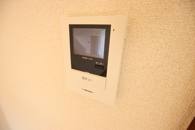 セキュリティ　来訪者が確認できるＴＶモニタ付ドアホン！