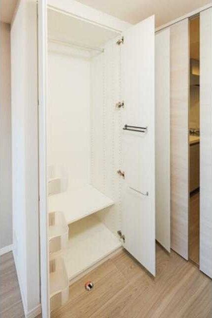 収納　（別タイプ参考写真）ＧＬＡＣＩＥＲ大塚 豊島区南大塚２