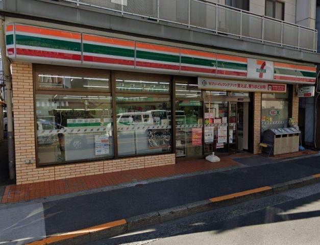 コンビニ　セブンイレブン（コンビニ）まで422m
