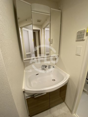 洗面設備　ファステート難波グランプリ　独立洗面台