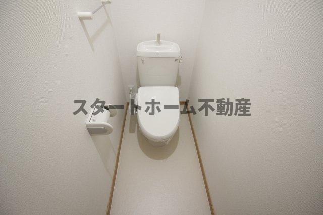 トイレ　落ち着いたトイレです