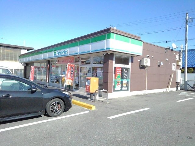 コンビニ　ファミリーマート 田富布施店（コンビニ）まで500m