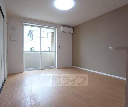 居室・リビング　日当たり良好なＬＤＫです。