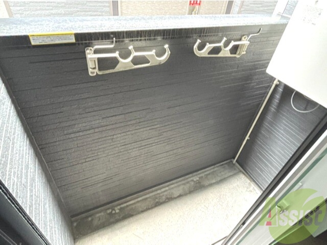 バルコニー　バルコニーがあるので洗濯物は外に干せそうですね～