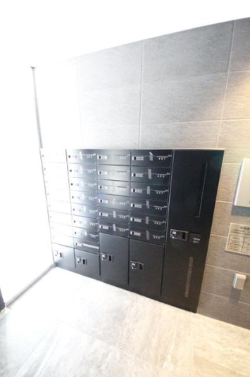 その他共有部分　宅配ボックスもあります♪