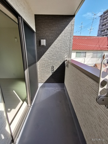 バルコニー　日当り良好の南向き