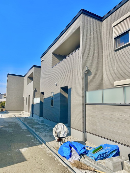 建物外観　建築中