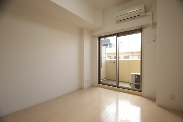 居室・リビング　※別室の参考写真の為、現況優先です。