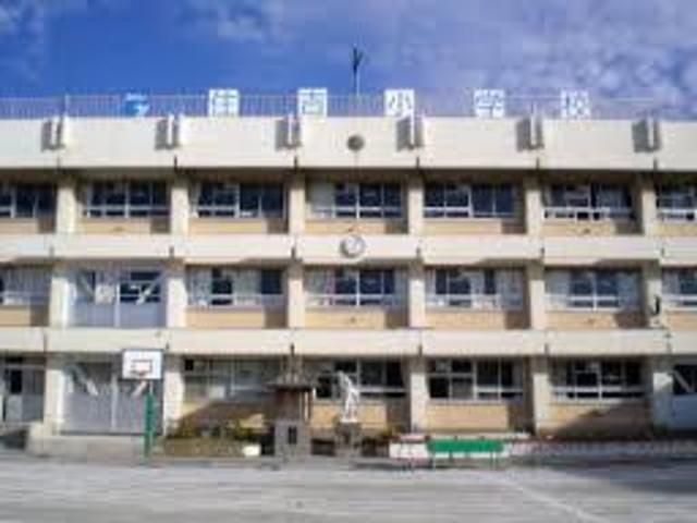 小学校　葛飾区立住吉小学校（小学校）まで156m