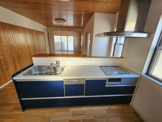 キッチン　※掲載情報と現状が相違する場合には現状を優先とします。