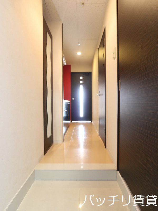 玄関　※同マンション別部屋写真の為、現状優先。