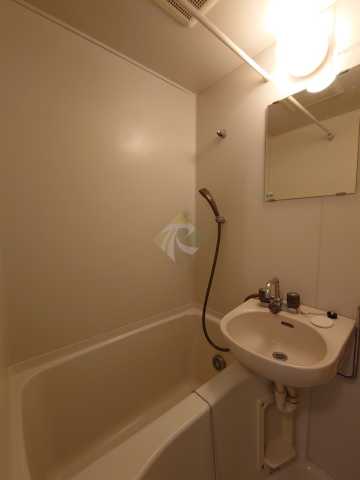 バス・シャワールーム　メインステージ中井駅前