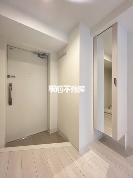 玄関　写真は別部屋