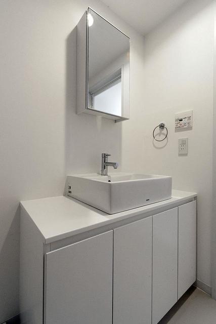 洗面設備　※写真は同タイプ住戸です。