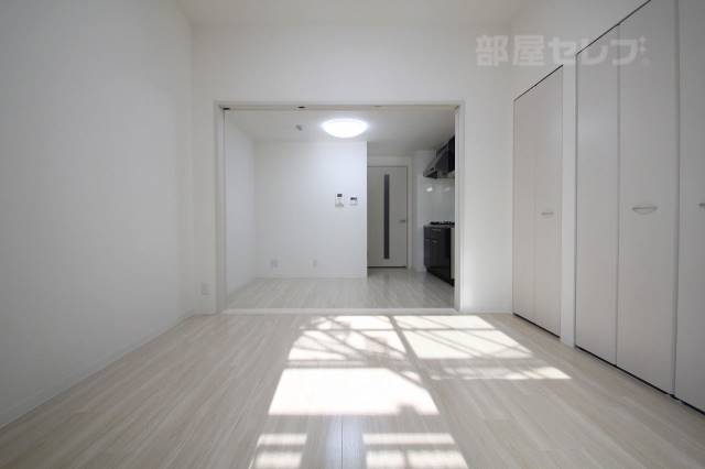 居室・リビング　※２０１号室室内参照