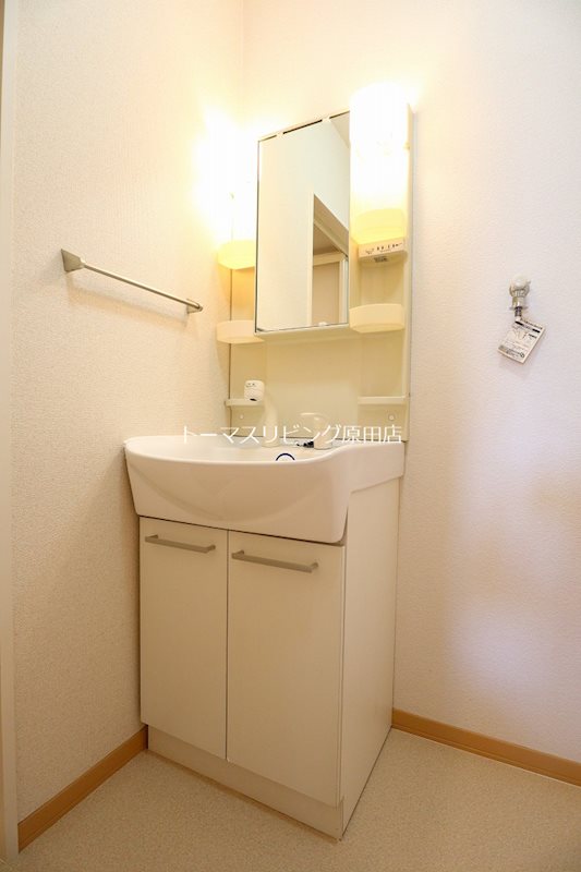 洗面設備　101号室写真