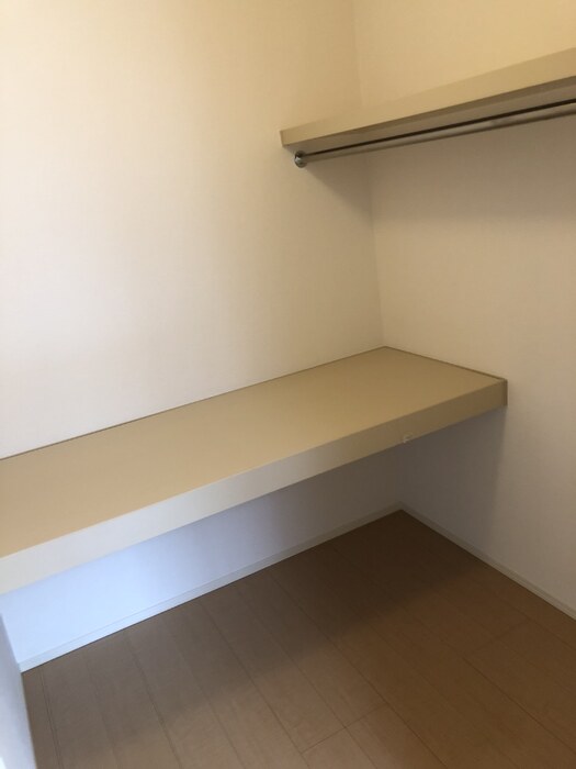 収納　ウォークインクローゼット