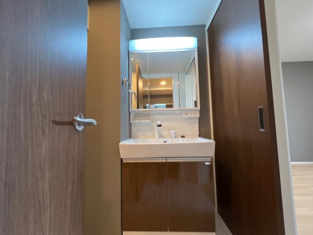 洗面設備　洗髪洗面化粧台