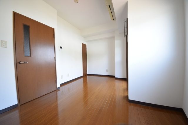 居室・リビング　★明るい居室★