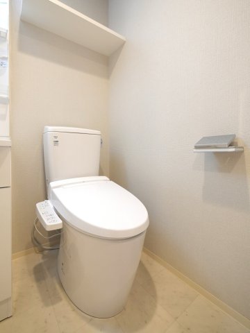 トイレ　嬉しい温水洗浄便座♪