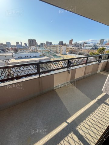 バルコニー　陽当たり良好なバルコニーです♪