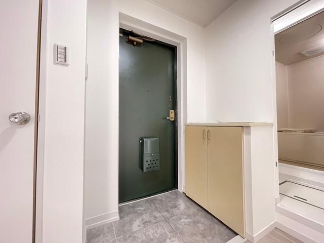 玄関　※退去前参考写真※