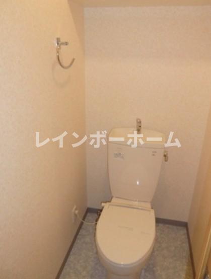 トイレ　清潔感のあるトイレです