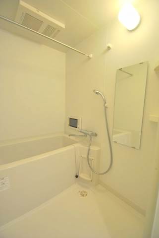 バス・シャワールーム　浴室乾燥・浴室テレビ完備