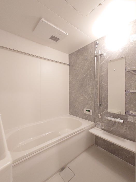 バス・シャワールーム　浴室