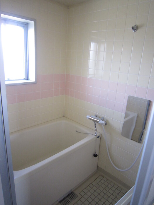 バス・シャワールーム　浴室