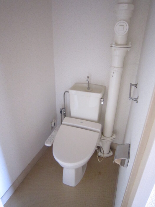 トイレ　温水洗浄暖房便座