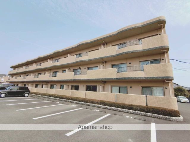 マリベール赤江の外観写真