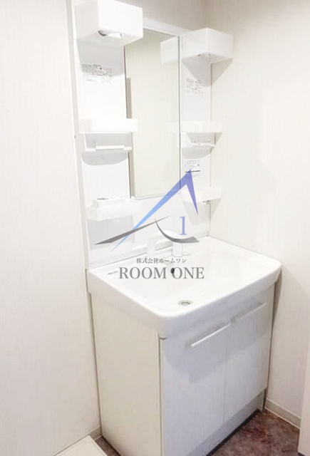 洗面設備　独立洗面台です。