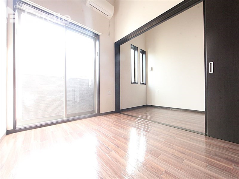 居室・リビング　リビング