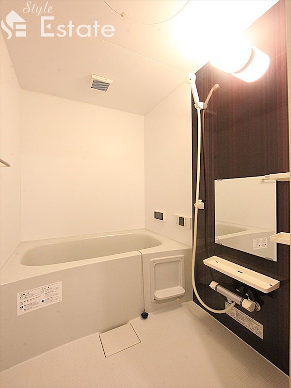 バス・シャワールーム　バスルーム