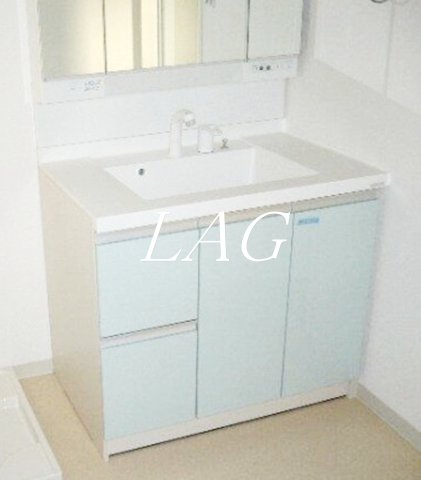 洗面設備　独立洗面台です。