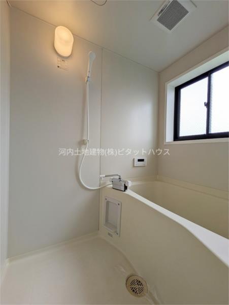 バス・シャワールーム　バス／シャワー