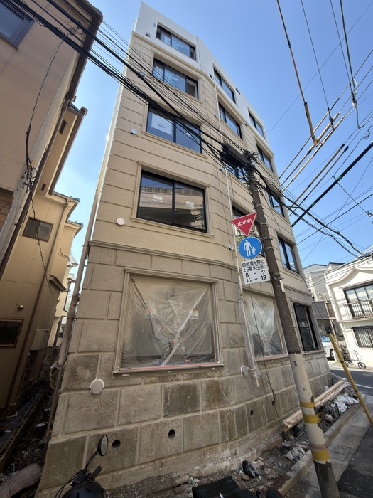 建物外観　建築中