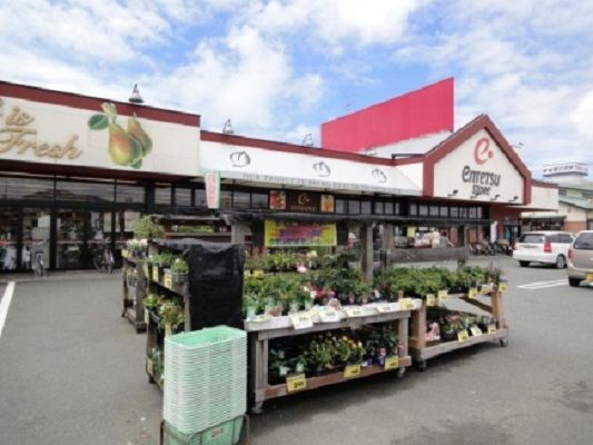 スーパー　遠鉄ストア新橋店（スーパー）まで933m