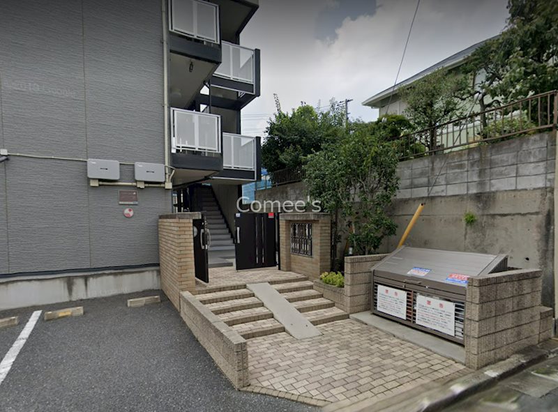 エントランス　オートロックゲート