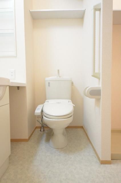 トイレ　★お部屋探しは株式会社タウンハウジング東京まで★