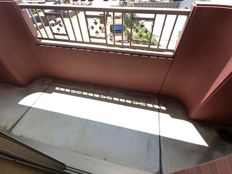 バルコニー　ベランダ（同等タイプの別物件の写真です）