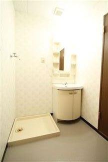 洗面設備　便利な洗髪洗面化粧台*