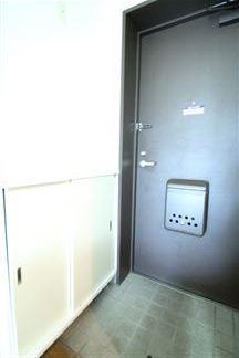 玄関　シューズBOXでスッキリ収納