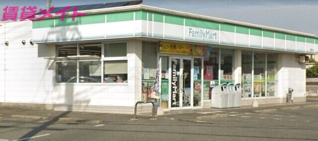 コンビニ　ファミリーマート鈴鹿稲生店（コンビニ）まで540m