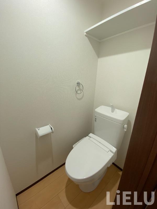 トイレ　同シリーズ物件のモデルルームになります※現況優先