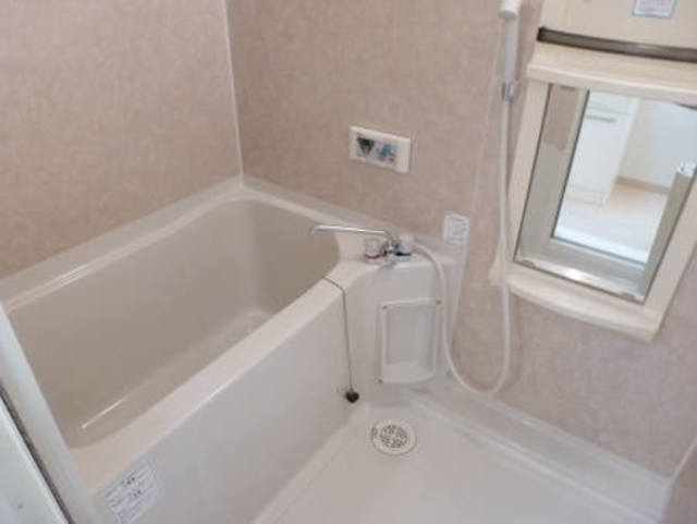 バス・シャワールーム　図面と現状に相違がある場合には現状を優先